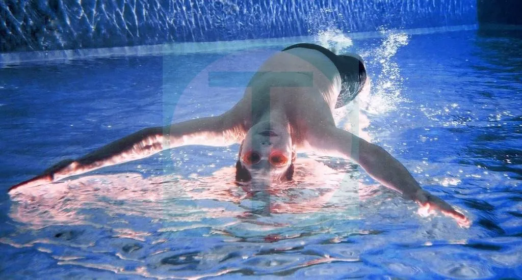 08.swimmingtthrough20time232C2A9